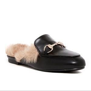 Catherine Malandrino White Pendany Faux Fur Lined Flat shoes woman sz 6-10 Catherine Malandrino White Pendany Faux Fur Lined Flat shoes woman sz 6-10